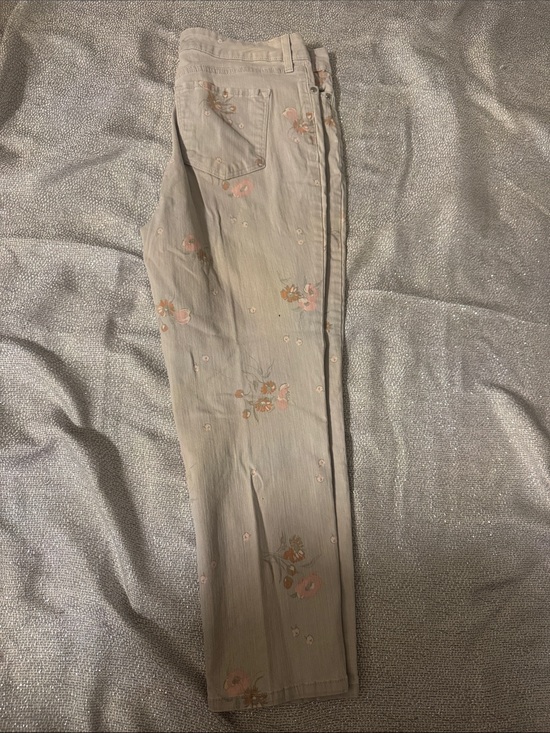 Bandolino Denim - Cottage core bandolino floral jeans